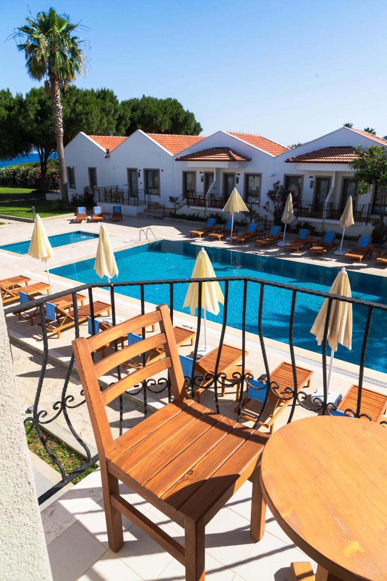 Feri Surf Club Hotel Datça Exterior foto